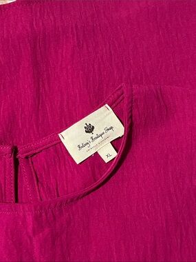 NWOT Betsey’s Boutique Shop XL Magenta